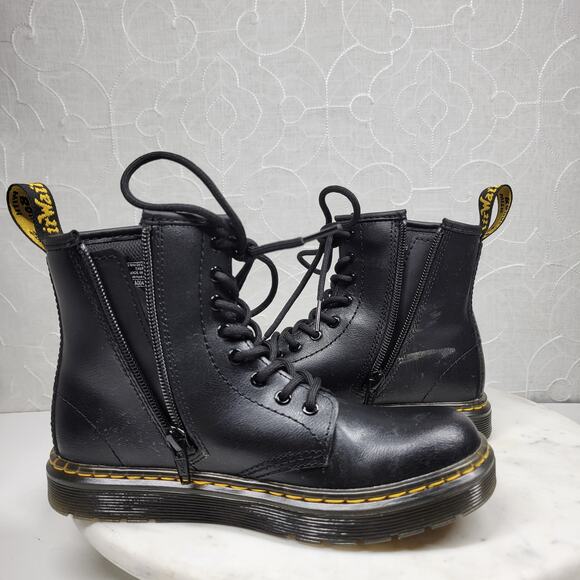 Dr. Martens Zavala Combat Boot Youth 2 Black Leather Lace Up Air Cushioned LA004 - Picture 4 of 16